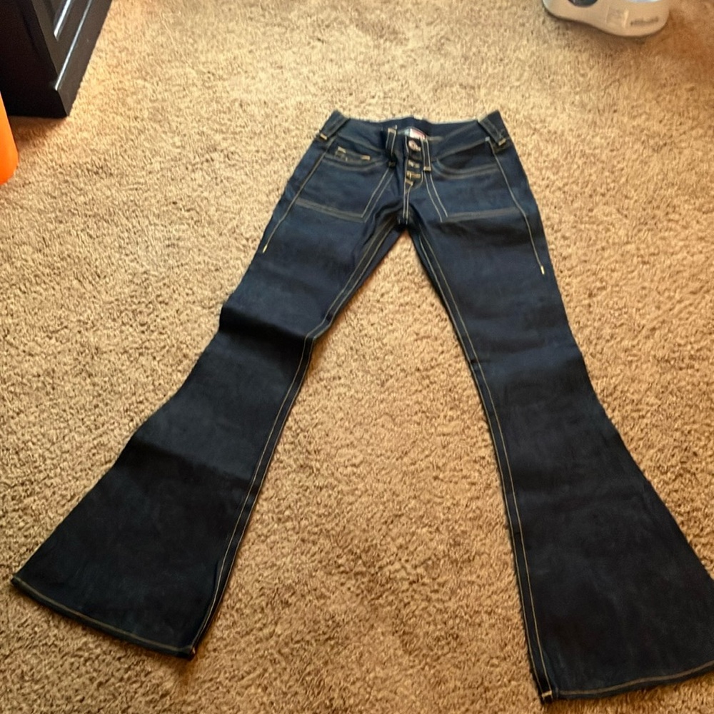 Brand new True Religion jeans size 26 more like a 24